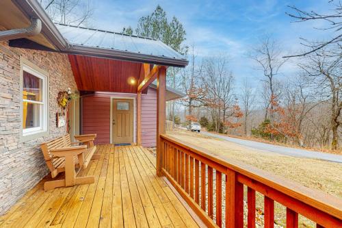 Honey Creek in Eureka Springs, USA