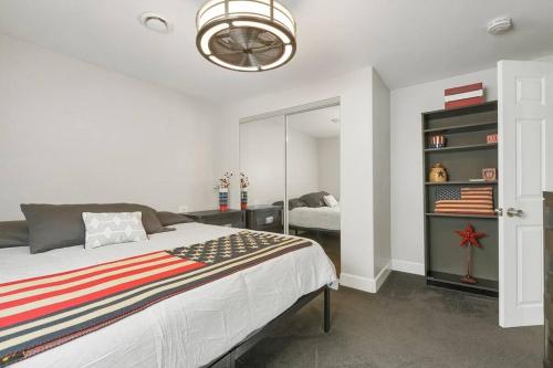 Sleeps 12 - Thornton - 25 Min to Downtown Denver