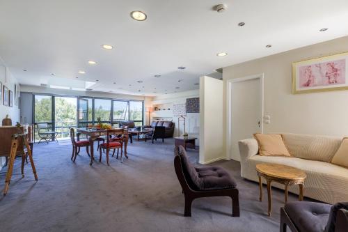 Arditou Akropolis Apartments-Suites 4