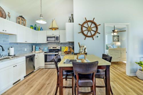 Waterview Home w/ Sunset & Lighthouse Views in Harkers Island (NC)