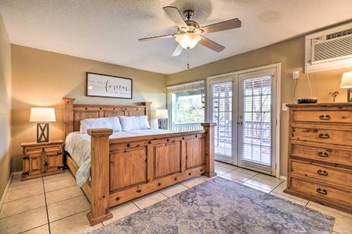 Lakefront Home w/ Point Venture Golf Access! in Point Venture (TX)