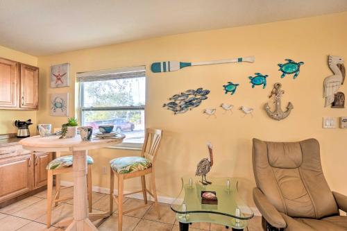 Pet-Friendly Dunedin Townhome with Private Yard in Dunedin, USA