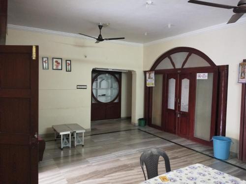 Padmavathi Guest House - vizag in Balayya Sastri Layout