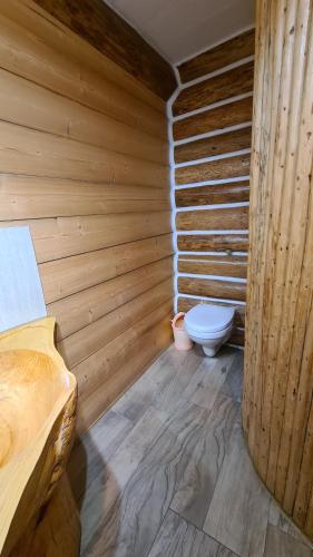 Vannas istaba, Cabana Păstrăvului (Cabana Pastravului) in Moldova - Sulița