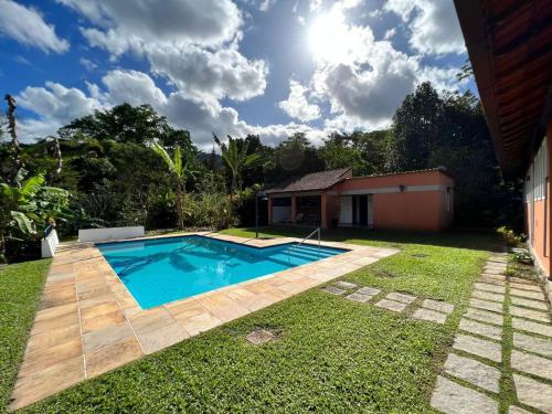Peldbaseins, Recanto Lírio da Paz (Recanto Lirio da Paz) in Guapimirim