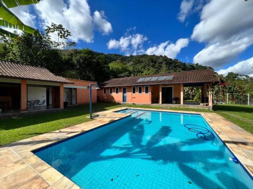 Viesnīcas āriene, Recanto Lírio da Paz (Recanto Lirio da Paz) in Guapimirim