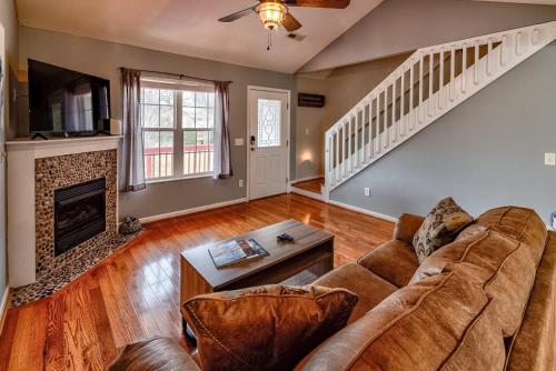 A Perfect Vacation Spot Close to Everything in Sevier County! - image 10