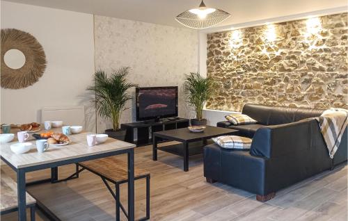 Awesome Home In Saint-alban With 3 Bedrooms And Wifi - Location saisonnière - Saint-Alban