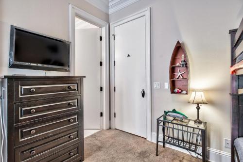 High Dune - 5 Bedroom Home - Private Pool & Hot Tub! West End - Elevator!!! - image 10