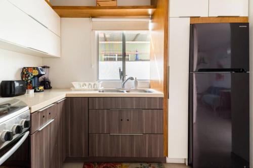 #CasaMare - Privada a una cuadra del mar con AC in Playa Ensenada