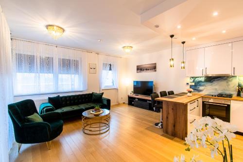 Flexible SelfCheckIns 38 - Zagreb - Garage - Loggia - New - Luxury - – khách sạn tại Blato