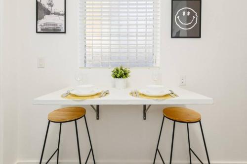 Awesome Studio 15 min from The Beach Awesome Studio 15 min from The Beach