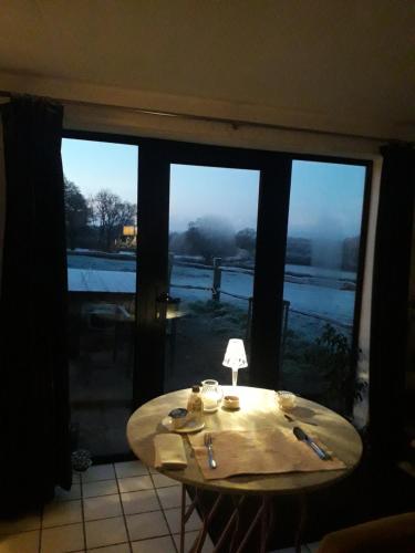 Moaps Farm B&B support small business, welcome, check in from 5 pm in Danehill