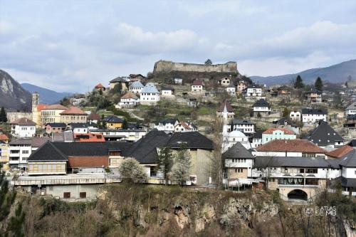 Vikendica Žute dunje Jajce