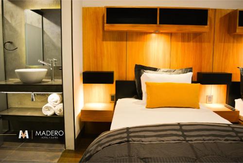 Madero Hotel & Suites in La Paz