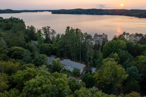 Muskoka Waterfront Retreat Dwight