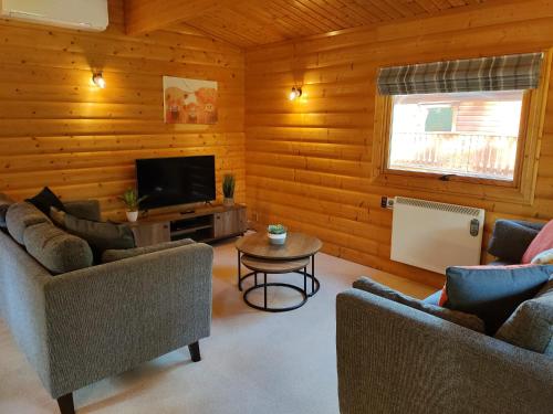 Parkwood Lodge - image 3