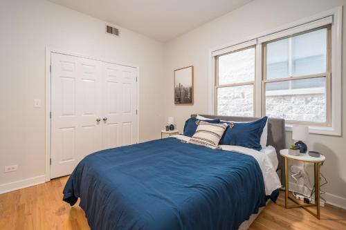 Vibrant and Modern 2-Bedroom Home Near Downtown in University Village