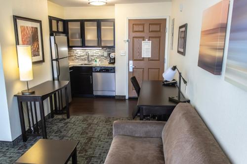 2 double beds