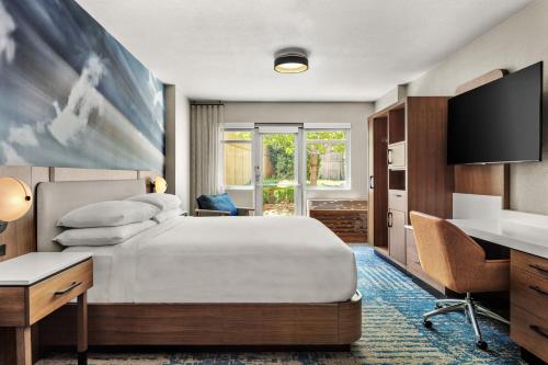 Sleeps 4