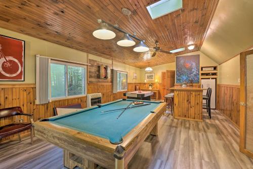 Arrowhead Lake Home with Game Room and Beach Access!