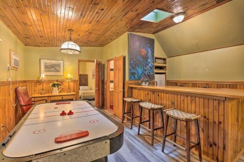 Arrowhead Lake Home with Game Room and Beach Access!