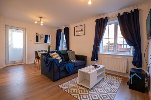 Franklin House 2 bed, king bed, parkingx2, workspace, wi-fi, corporates