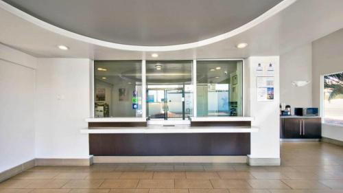 ردهة, Motel 6 Victorville, CA - Apple Valley in Victorville