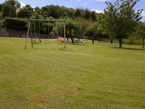 Maison avec jardin, idéal famille, à Bransat - FR-1-489-38 (Maison avec jardin, ideal famille, a Bransat - FR-1-489-38) in Magny-Cours