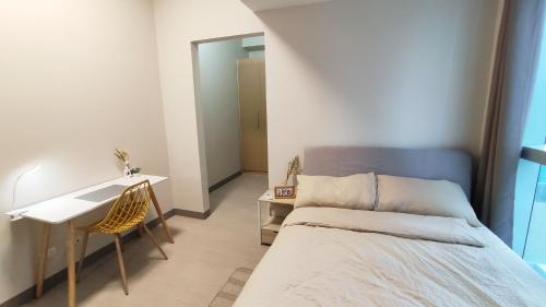 Uptown Parksuites BGC 2 bedroom 2 bath