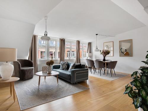  Sanders Leaves - Precious Two-Bedroom Penthouse In Downtown Copenhagen, Pension in Kopenhagen