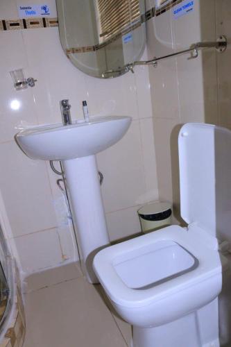 Crown Bed & Breakfast, Francistown (zdjęcie 10)