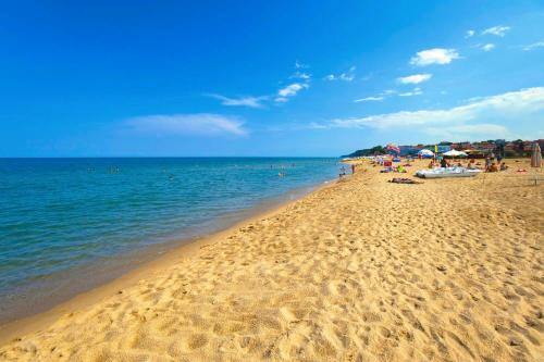 Апартаменти Атеа на плажа - Apartments Atea on the beach, Obzor (foto 5)