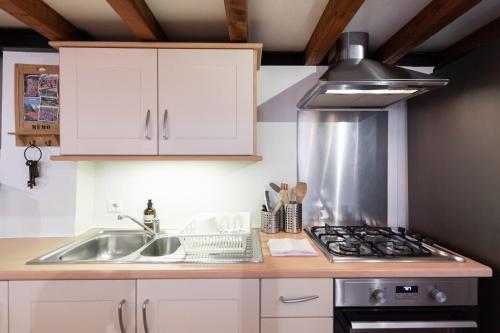 Three-Bedroom Apartment image 7