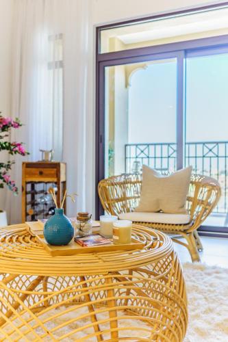 Iconic Views Apt With Balcony Close to the Beach, Dubai (photo 4)