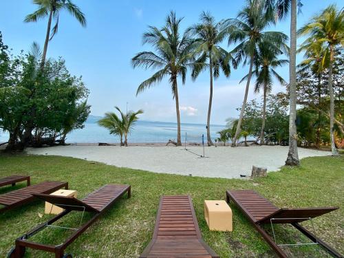 Coral Cove Beachfront Villa - Koh Chang