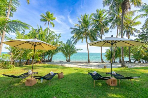 Coral Cove Beachfront Villa - Koh Chang