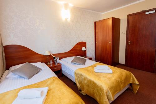 Hotel Grand Felix – Krakow, WY