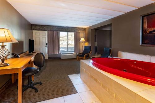 Days Inn by Wyndham Birch Run in Birch Run, USA