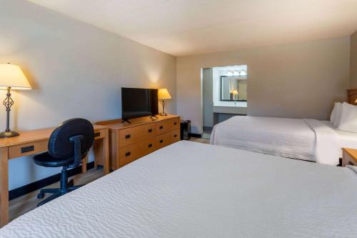 Magnuson Hotel Birch Run - image 13