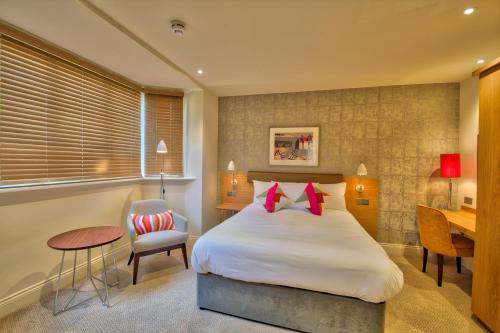 The Orchid Hotel - image 7