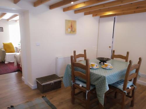 Sandy cottage, nr Eden & beaches in Sveti Austell