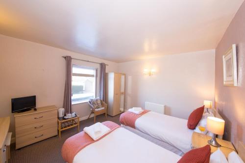 Dalesgate Hotel - image 3