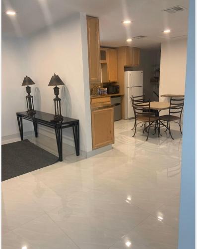 room & private bathroom in โบคา เรตัน ซิตี้เซ็นเตอร์
