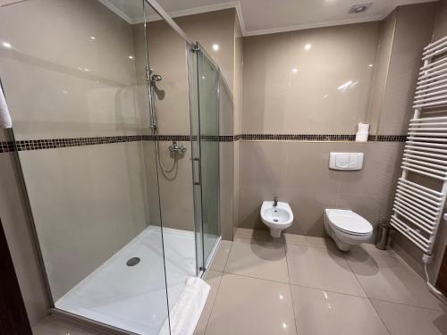 Hit Hotel - image 6