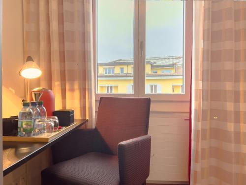 Superior Triple Room image 4