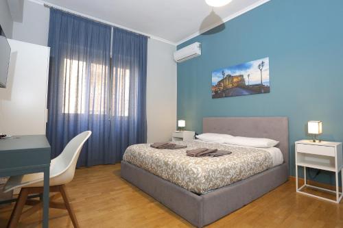 Deluxe Double Room image 10