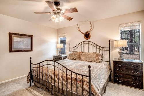 Eagle Creek Retreat 7 Bedrooms Sleeps 23 Game Room Hot Tub Pavilion - image 11