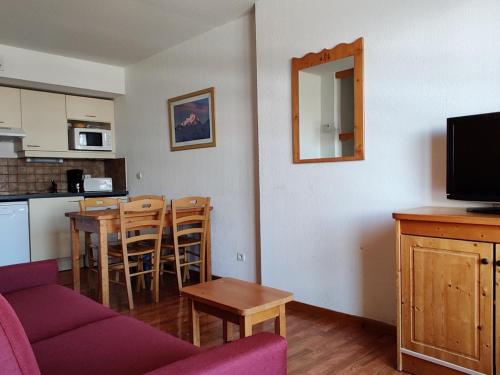 Appartement Le Dévoluy, 2 pièces, 4 personnes - FR-1-504-572 - Apartment - SuperDévoluy