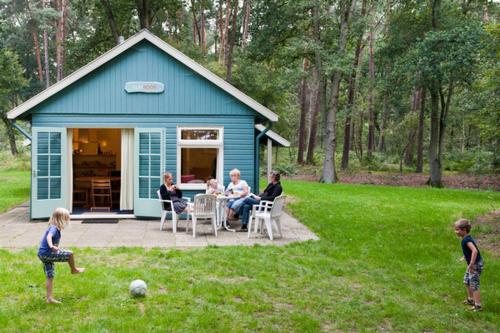 3 bedrooms, 4 beds
